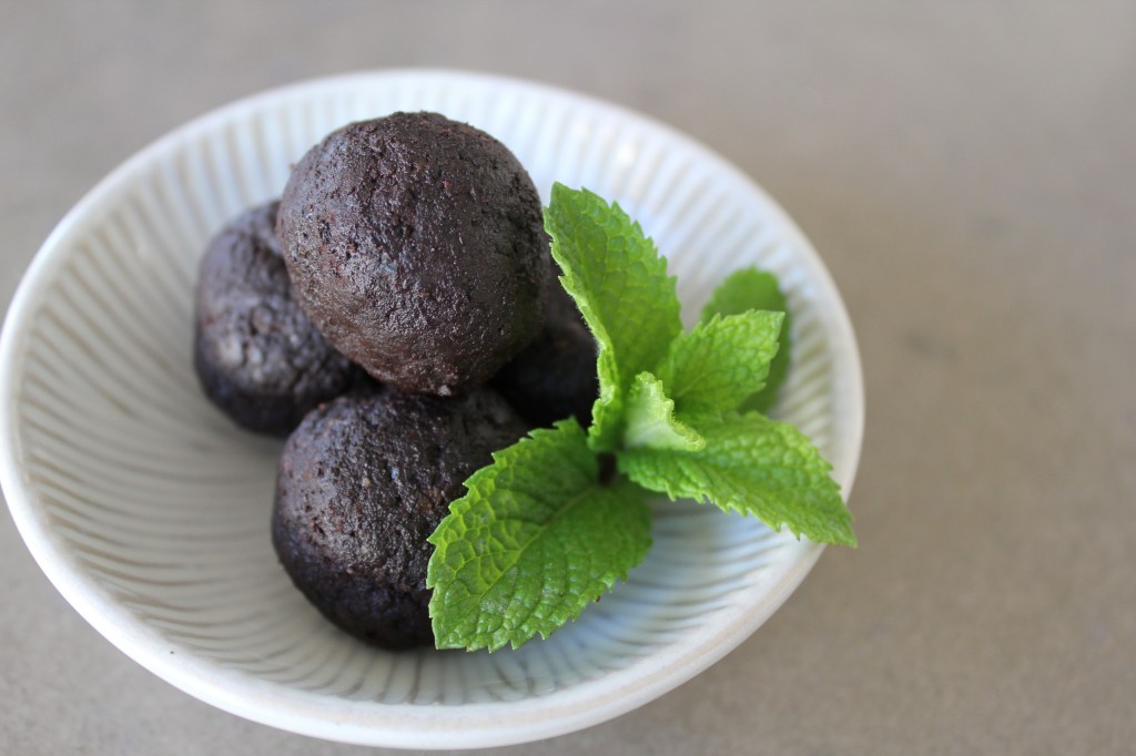 raw cocoa balls hey bernice cooking recipe clean food healthy snack chocolate